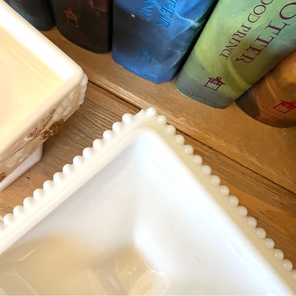 Vintage Westmoreland Depression Opaque White Milk Glass Trinket Wedding Box - Picture 5 of 8